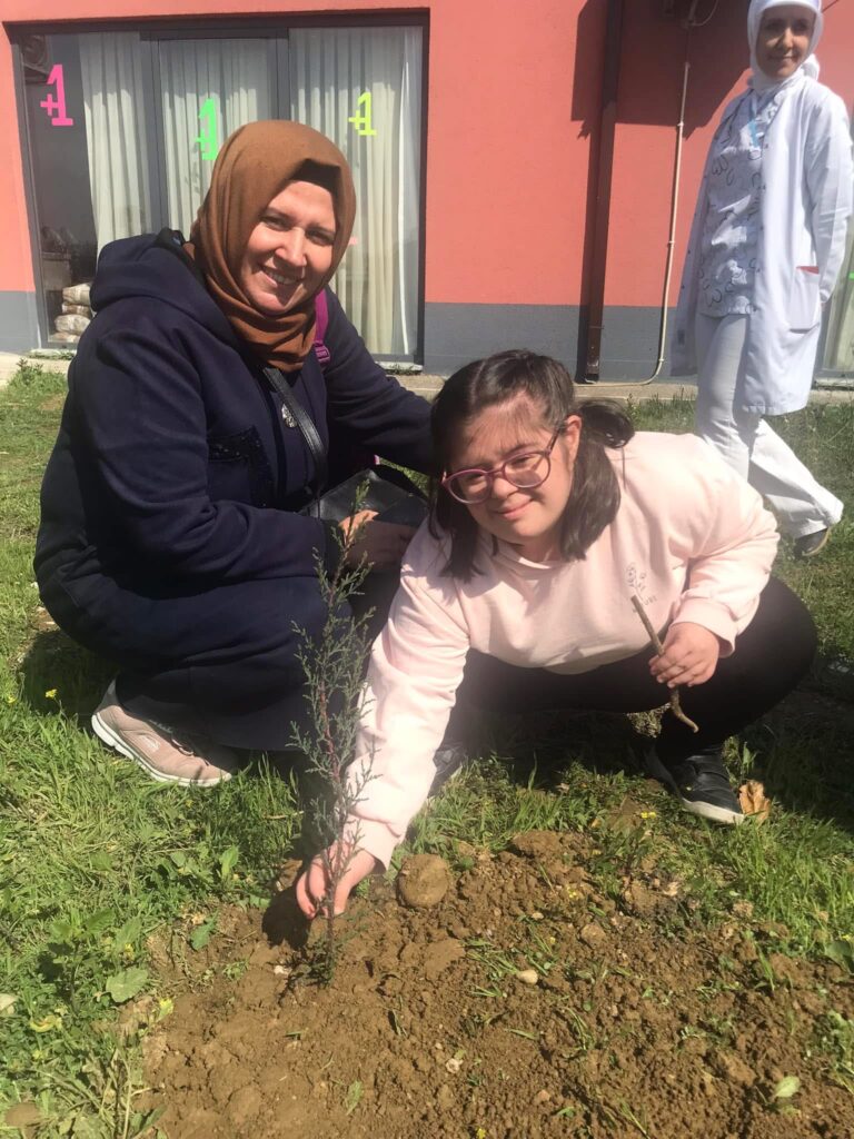 Özel Eğitim Gerektiren Çocuk Hakları Derneği etkinliğinden bir kare