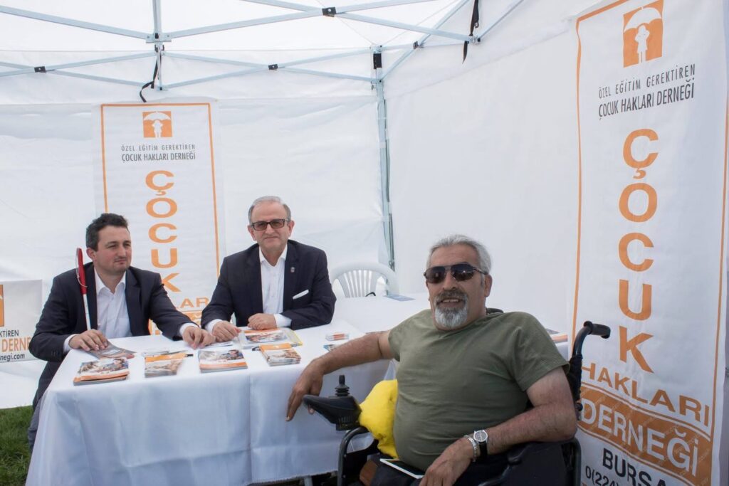 Özel Eğitim Gerektiren Çocuk Hakları Derneği etkinliğinden bir kare